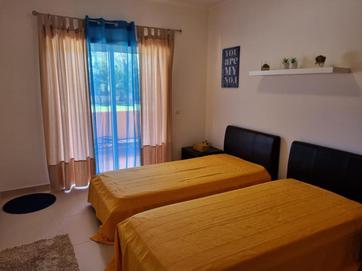 Marinho - 2 Bedroom 2 Bathroom Ground Floor Apartment With Communal Pool And Gardens Conceição Exteriör bild