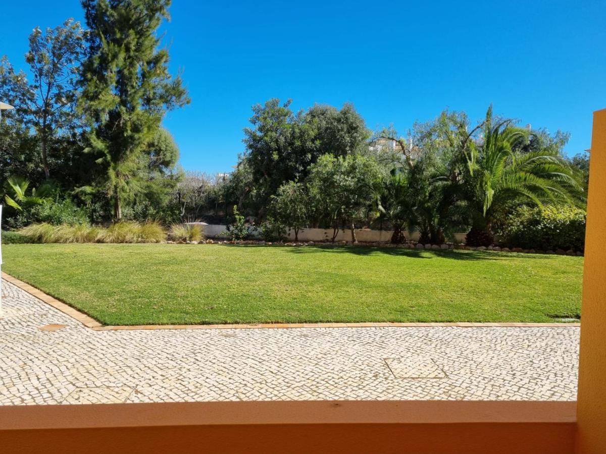 Marinho - 2 Bedroom 2 Bathroom Ground Floor Apartment With Communal Pool And Gardens Conceição Exteriör bild